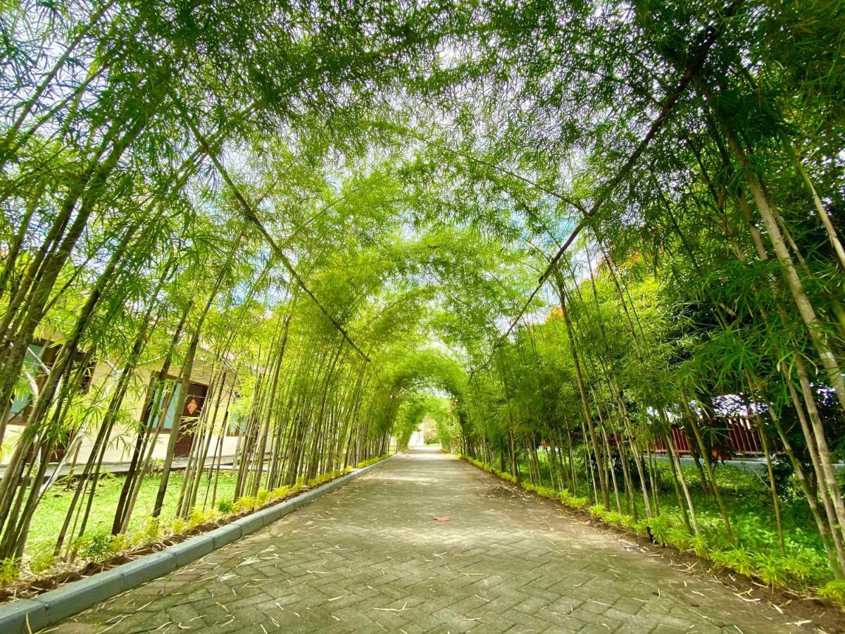 NDC Resort&Spa Manado Exterior foto