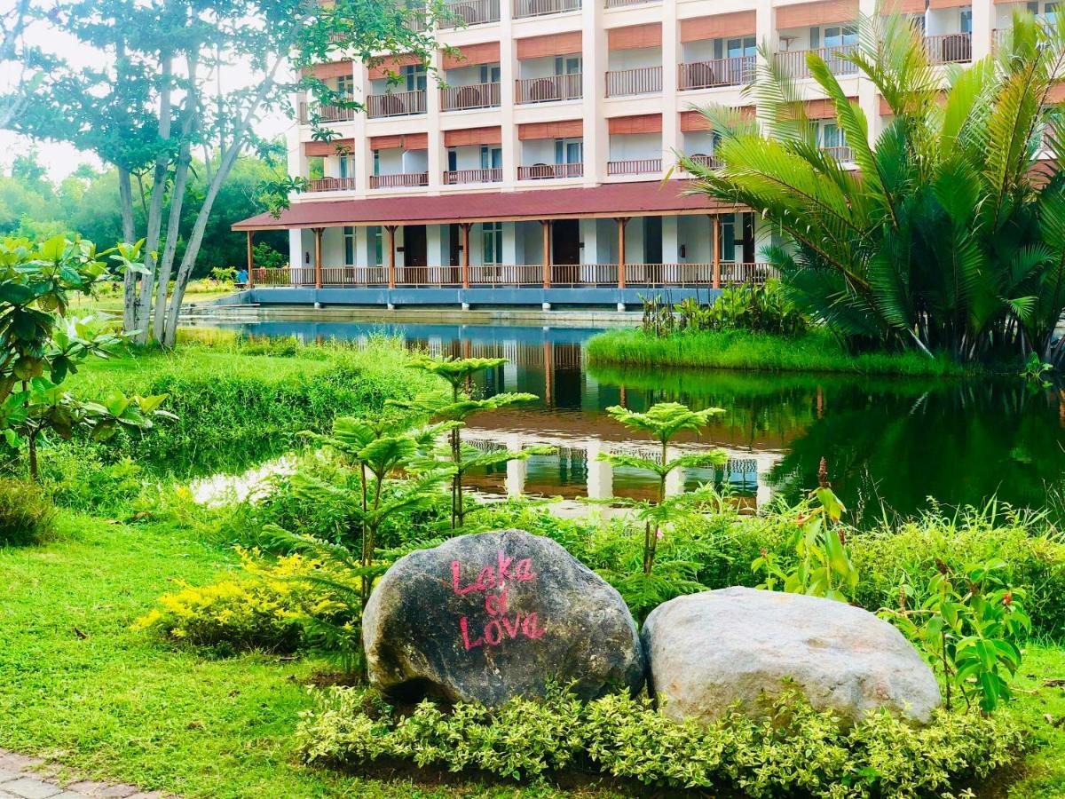 NDC Resort&Spa Manado Exterior foto